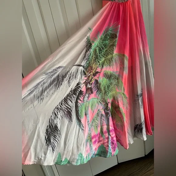 Forever Unique Tropical Statement Dress - Picture 4 of 7